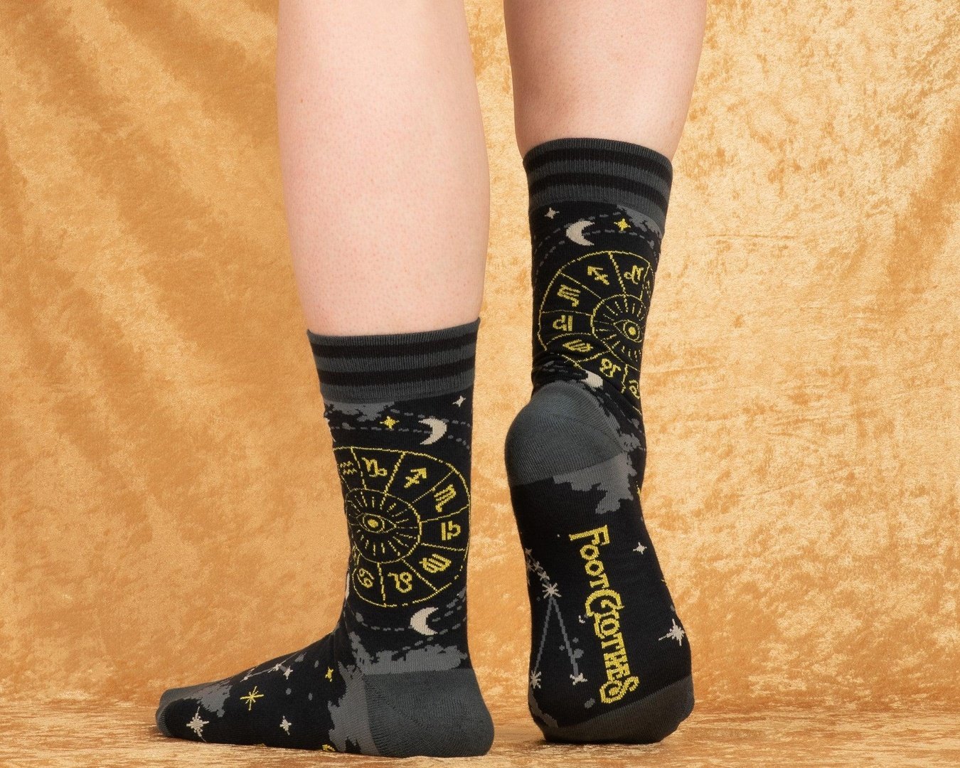 Chaussettes à motifs astrologiques