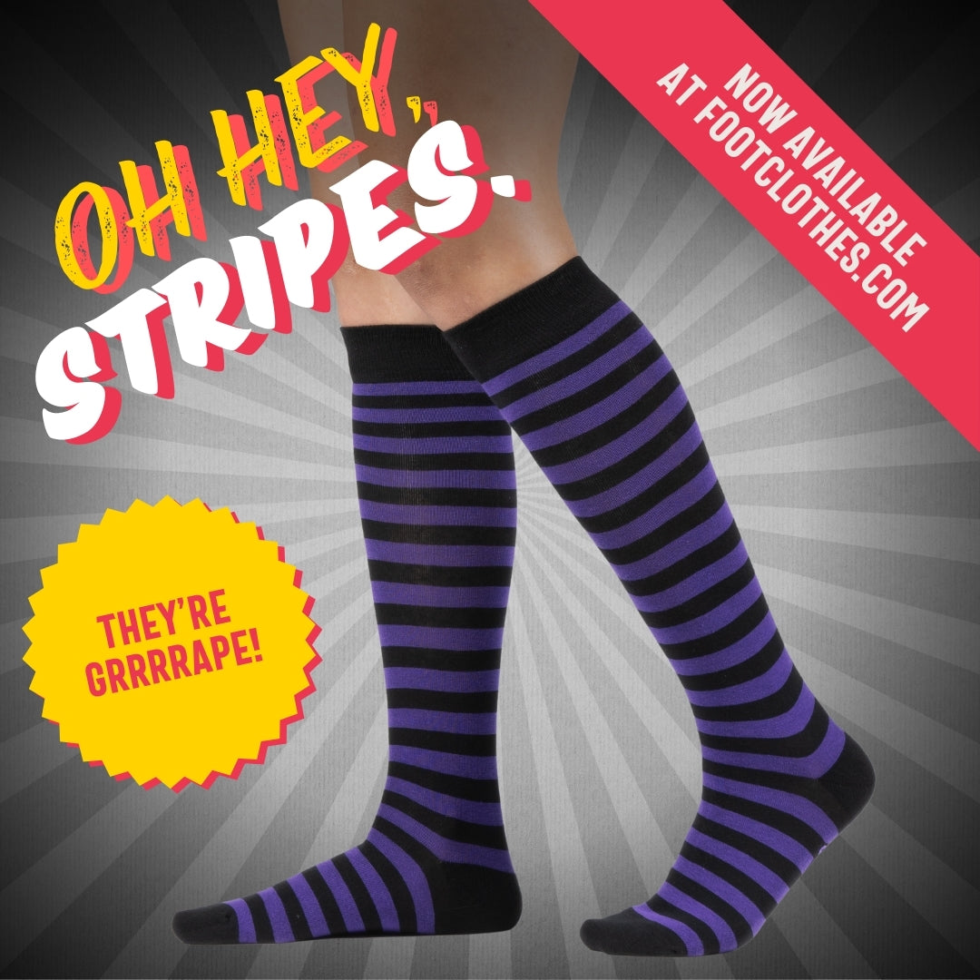 Chaussettes montantes rayées prune et noir