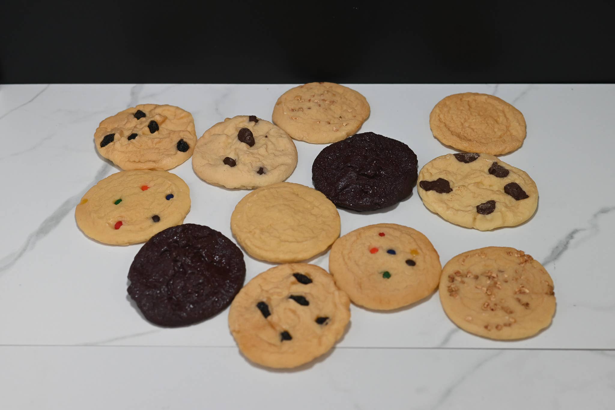 Assortiment de grandes fausses pâtisseries traditionnelles (lot de 12)