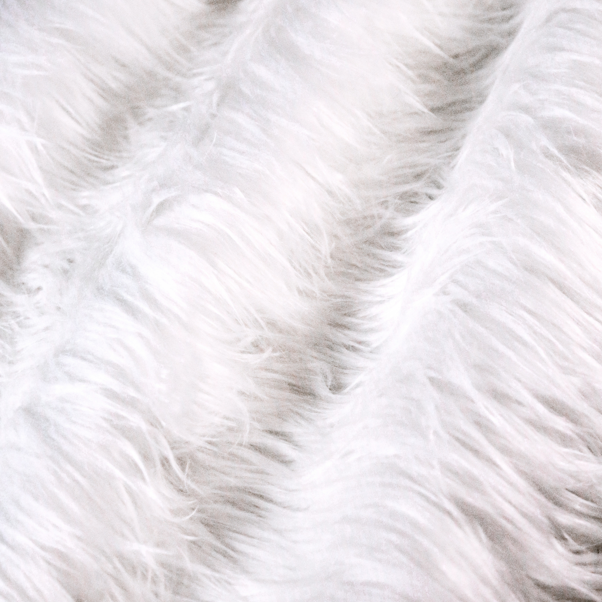 Bulk Faux Fur Fabric (2–4 Yards) – Shaggy Plush Long Pile, 60" Wide