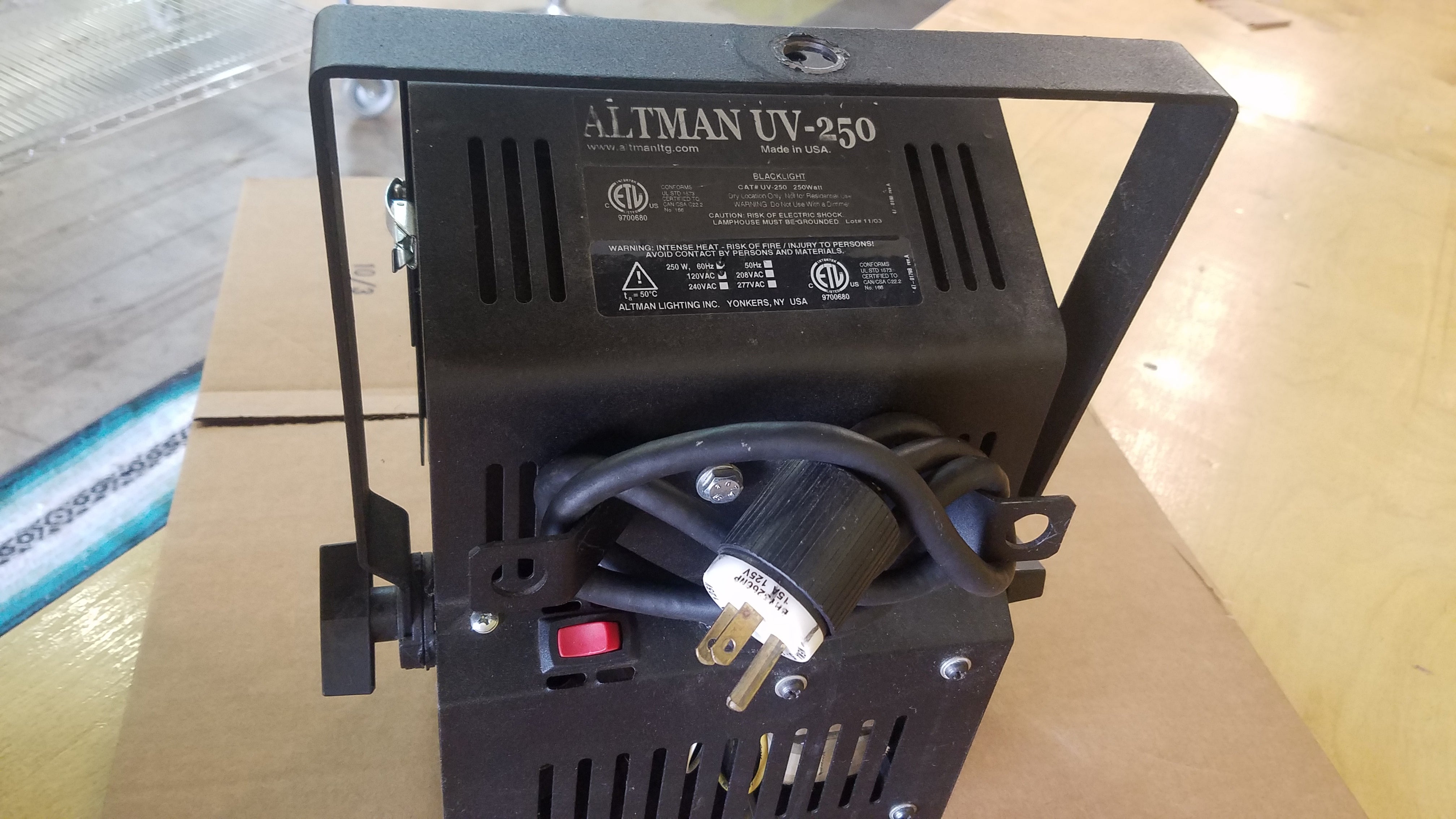 USED Altman 250W UV Blacklight Floodlight