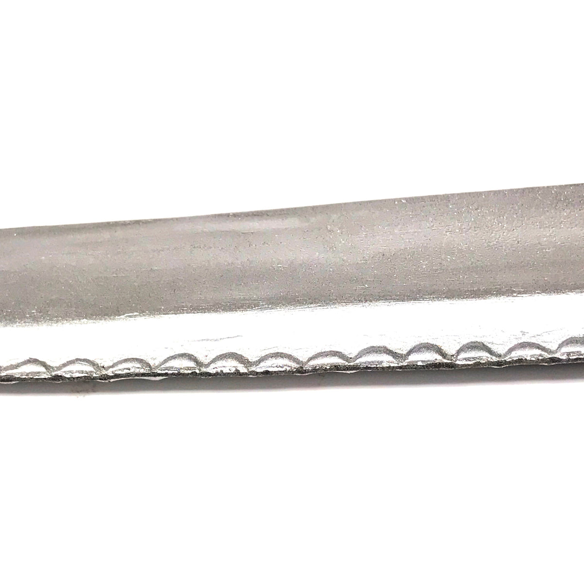 Grand couteau dentelé factice